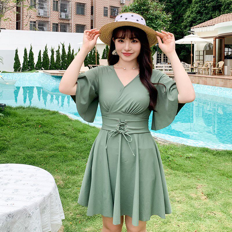 韩国保守游泳衣女款连体裙式200斤胖mm遮肚显瘦平角裤泡温泉泳装