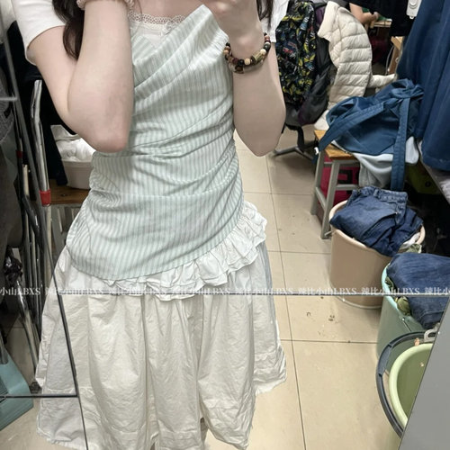 甜美少女感短袖修身T恤女叠穿条纹吊带背心女高腰花边半身裙套装