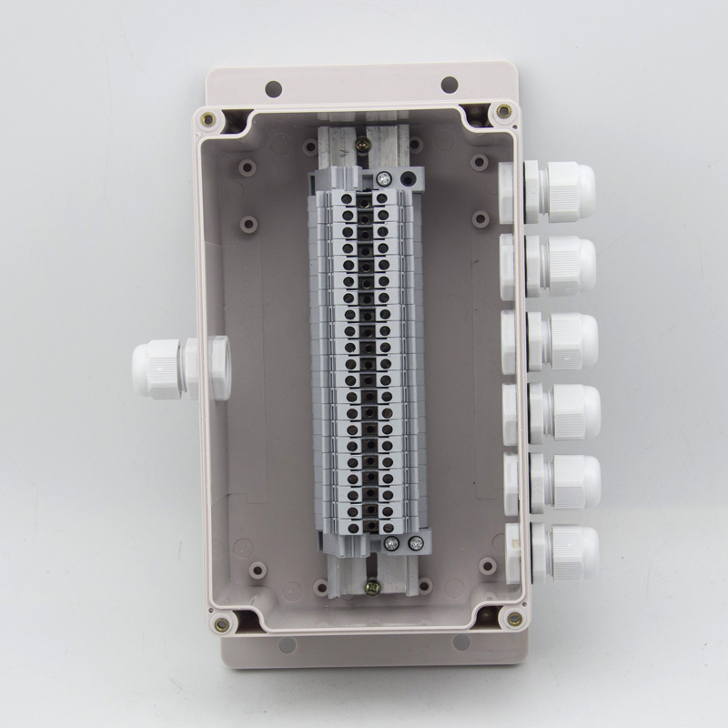 一进六出接线盒户外防水端子盒20位端子排6进一出汇流盒30a端子台