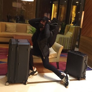 拉杆箱万向轮32寸行李箱网红女大号超大容量密码旅行皮箱子40男36