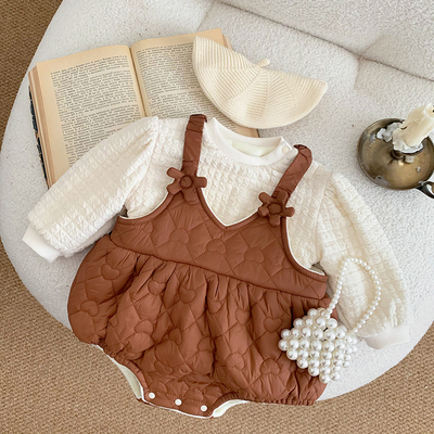 新生儿秋冬装韩版女宝宝背带裤加绒打底衫ins婴儿绗棉冬季包屁衣