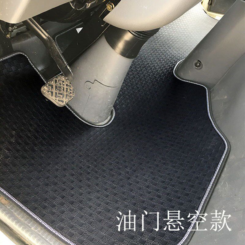 豪沃HOWO悍将统帅宽体脚垫陕汽轩德X9翼9翼6速运版货车脚垫