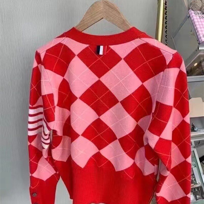 春款新品本命年红色新年菱格耶诞毛衣女开衫厚外套宽松外穿针织衫