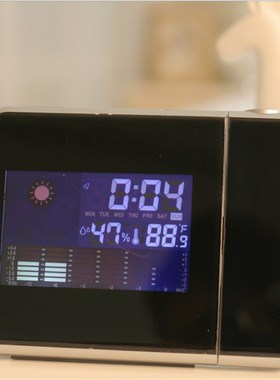 厂家直销8190气象站投影钟 创意静音LIED彩屏万年历天气电子闹钟