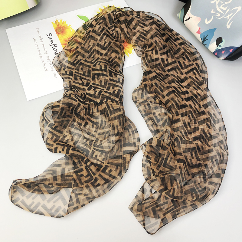 真丝蚕桑丝围巾咖色小p丝巾夏季脖子薄款杭州丝绸丝巾柔软护颈围