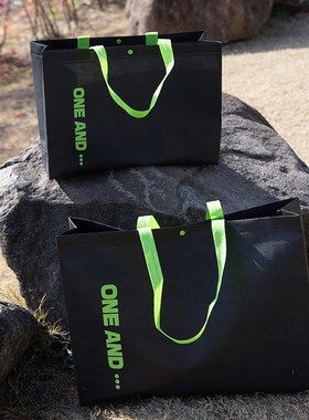 环保无纺布手提袋服装店手拎袋装衣服袋子黑色加宽手提袋定.制log