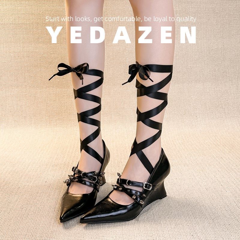 法式黑色铆钉高跟鞋女坡跟玛丽珍鞋2025新款夏季黑色绑带尖头单鞋,女鞋,玛丽珍鞋,淘宝优惠券,粉丝福利购,淘宝优惠卷