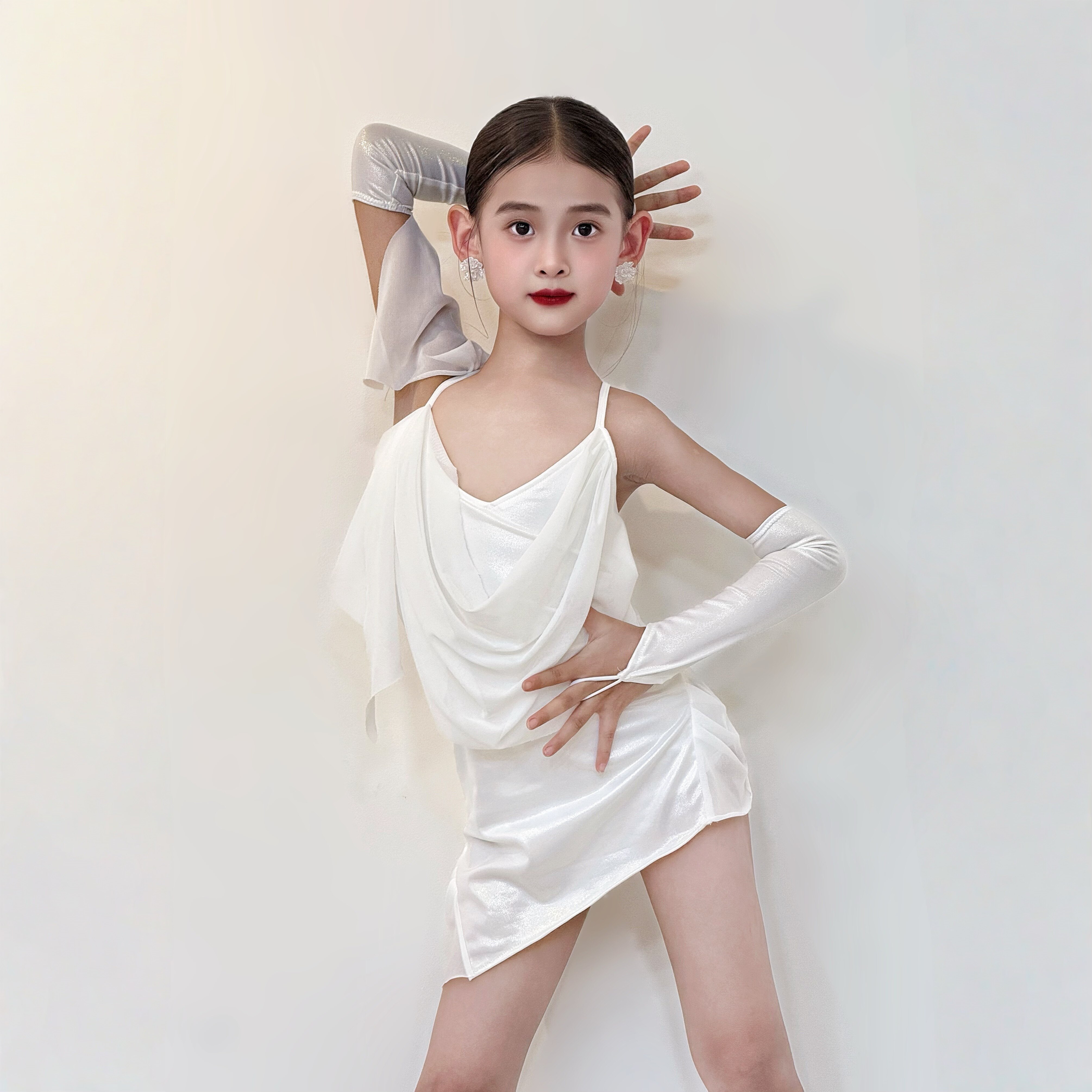 618大促新款拉丁舞服女童专业练习服高级设计师款荡领吊带连衣裙