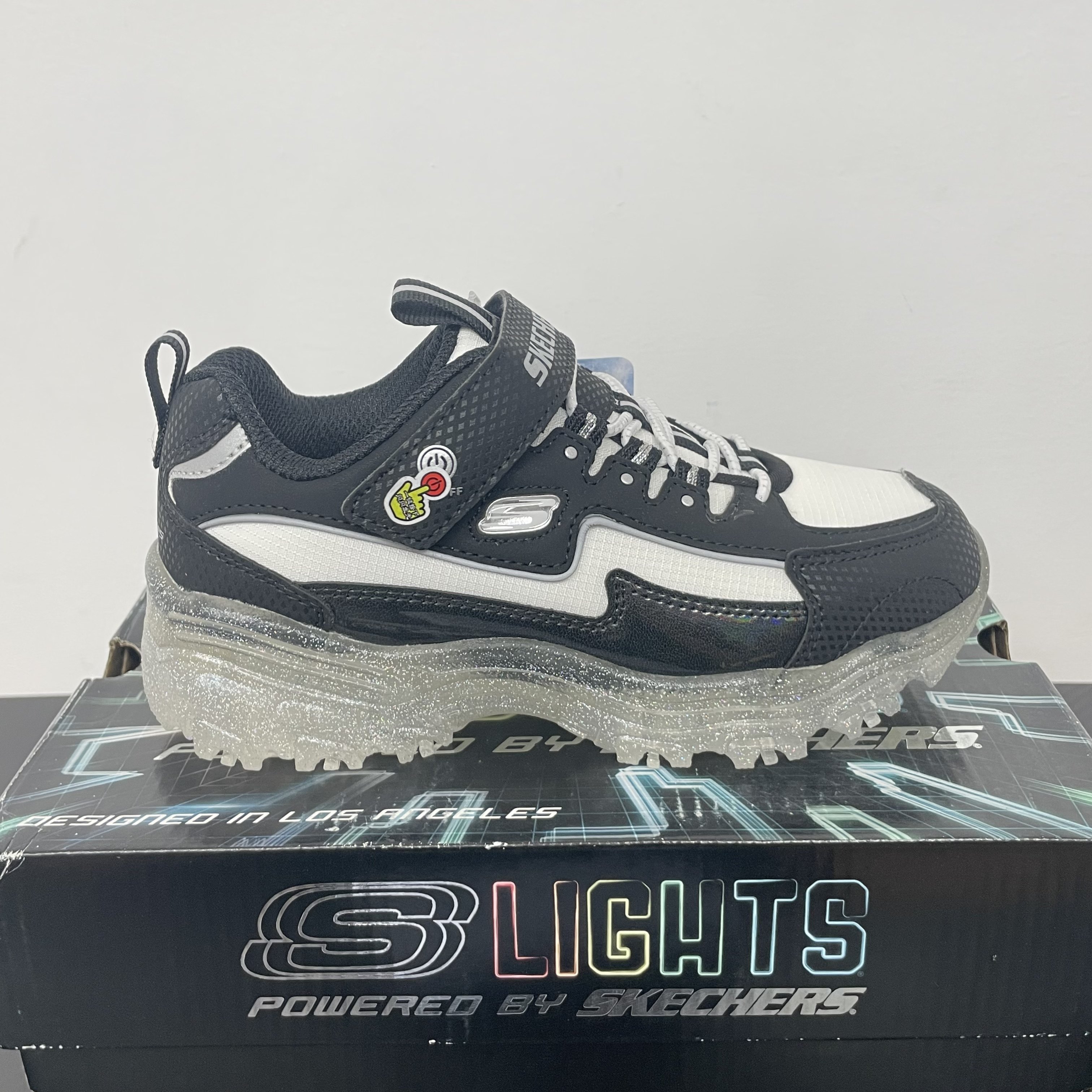Skechers斯凯奇女儿童双色闪灯鞋熊猫鞋透明底休闲运动鞋 319034L,童鞋/婴儿鞋/亲子鞋,运动鞋,淘宝优惠券,粉丝福利购,淘宝优惠卷