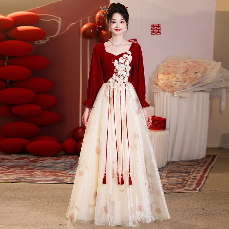 大码敬酒服新娘高级感冬季结婚长袖2024新款订婚宴会回门礼服裙女
