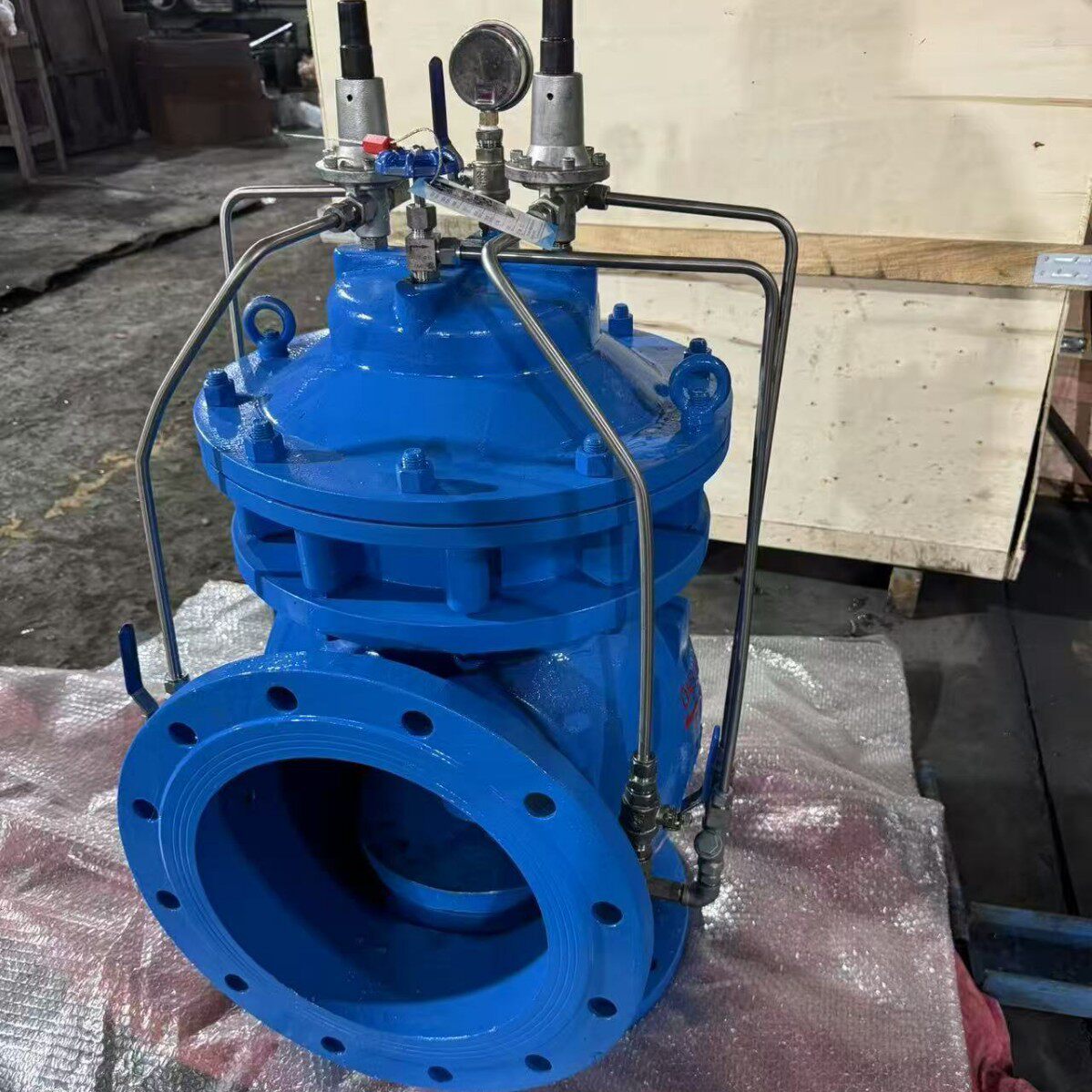DN600大口径GA6700-10Q隔膜角式水击泄放阀球墨QT450铸铁法兰连接
