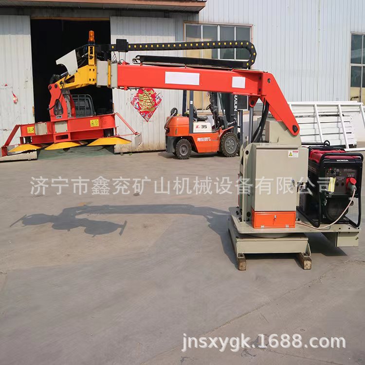 车载修剪机 高速公路车载修剪 割灌修枝机伸缩臂边坡高空树枝修剪