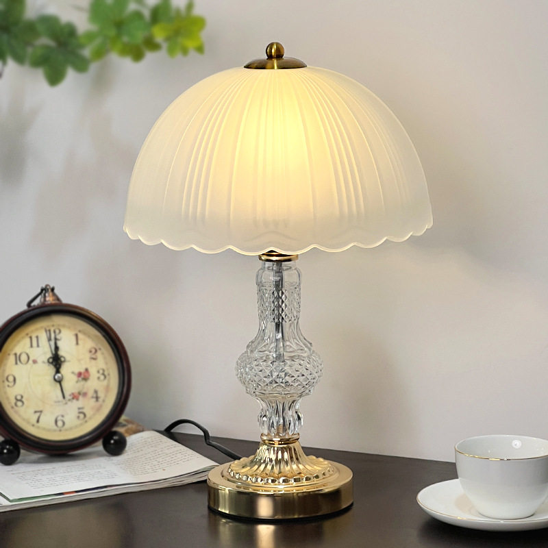 欧式台灯 卧室床头柜 现代简约创意个性高级感装饰复古客厅氛围灯