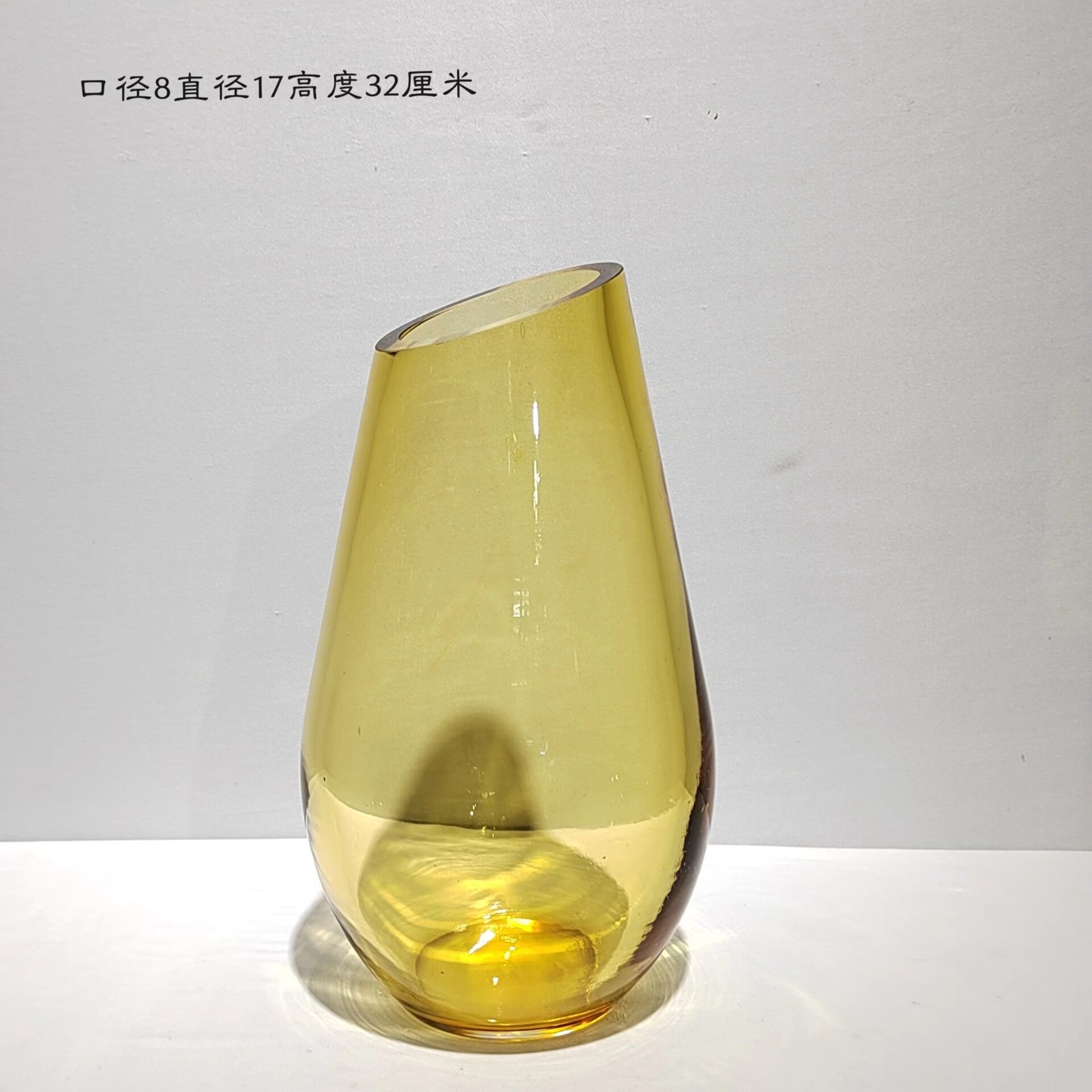 现代简约创意设计厚重款琉璃花瓶家居样板房餐厅桌面插花装饰摆件