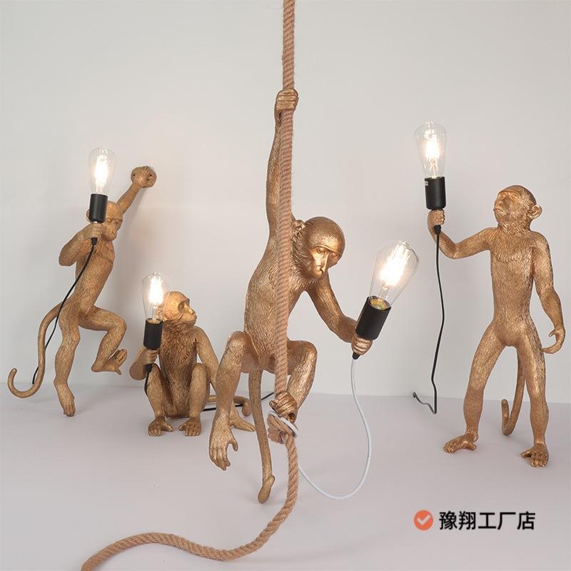 跨境创意猴子吊灯轻奢儿童房灯中古工业风动物树脂客厅民宿装饰灯