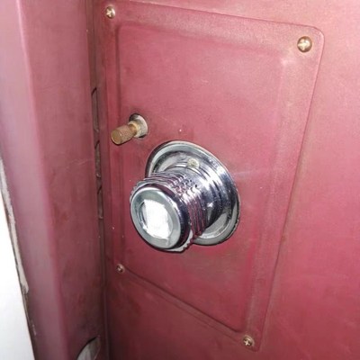 老式防盗门锁配件执手佳卫石牛十字自动碰锁旋钮把手大门外装锁