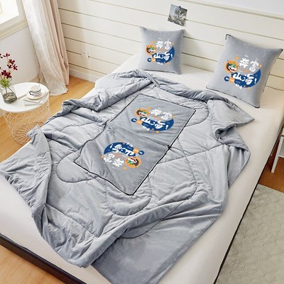 平安暴富二合一抱枕被子两用午睡毯子汽车载珊瑚绒来图DIY定制