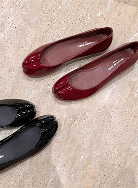 2025新款一脚蹬网面水钻分趾平底单鞋H女高级感小众漆皮浅口猪蹄