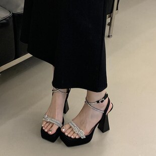 百搭新款夜场13cm超高跟模特走秀鞋防水台一字扣带水钻粗跟凉鞋女