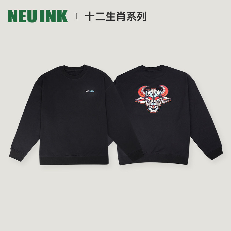 Neuink十二生肖系列丑牛刺绣落肩无帽卫衣秋冬男女情侣上衣黑色