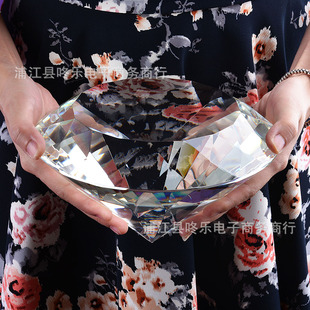 厂家直销人造水晶钻石批发玻璃宝石婚庆道具工艺品摆件大钻石装饰