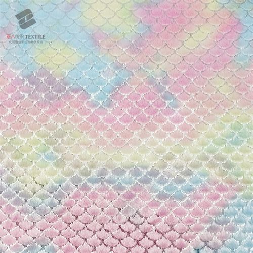 新款10mm半光pv绒 彩色长毛绒布鱼鳞花烫金 玩具鞋材靠垫抱枕面料