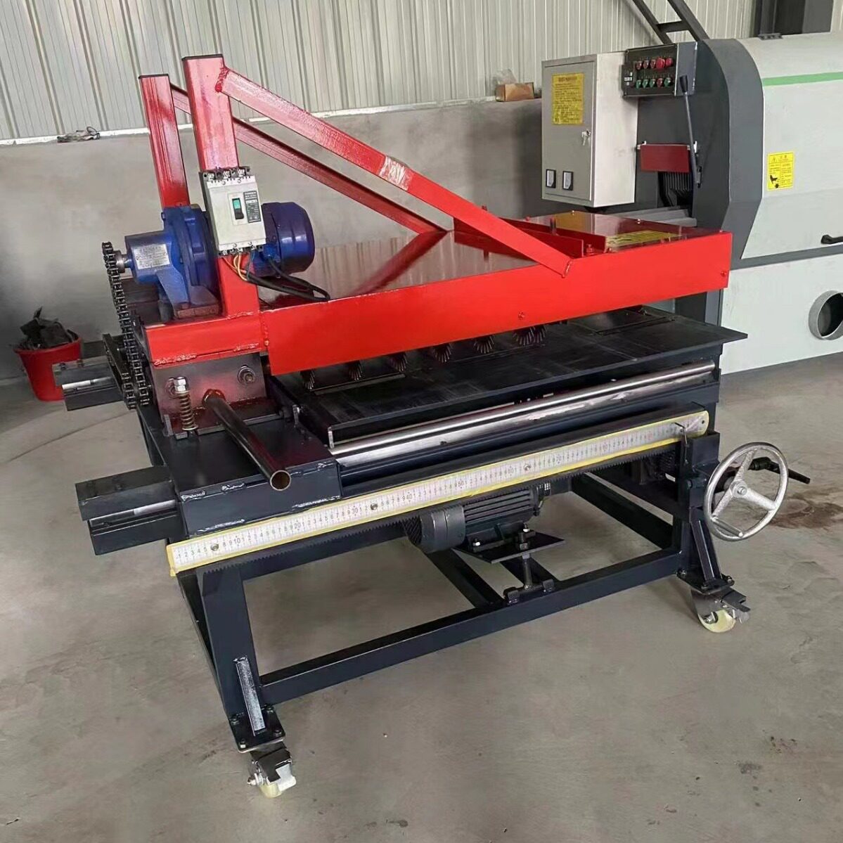 模板多片锯 废旧模板模板定尺锯 模板多片锯模板定尺锯方木多片锯