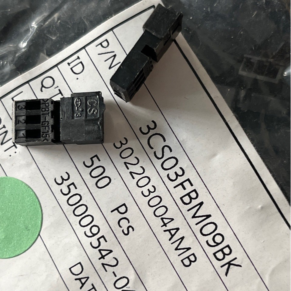 胡连 3CS03FBM09BK 汽车连接器汽车接插件