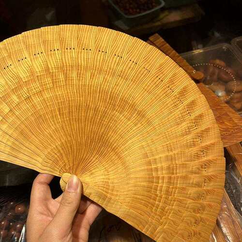 厂直销崖986351柏扇子太行折崖柏家苏镂扇空雕花扇中国风工艺品扇