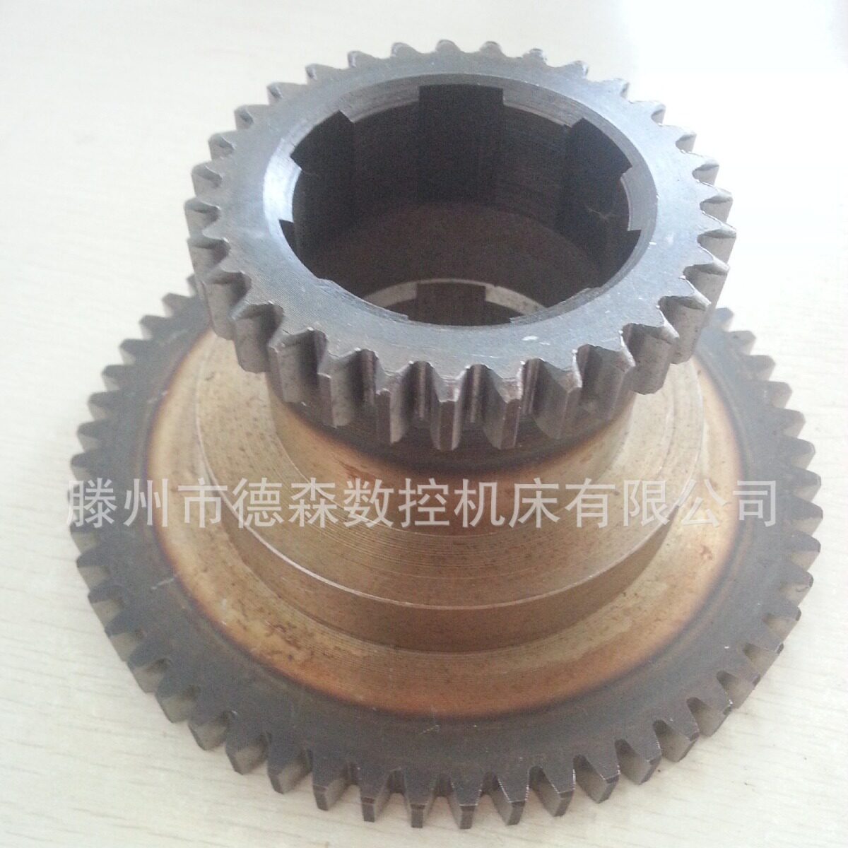 现货供应齿轮Z3040Z3050摇臂钻床齿轮轴摇臂钻配件品种齐全