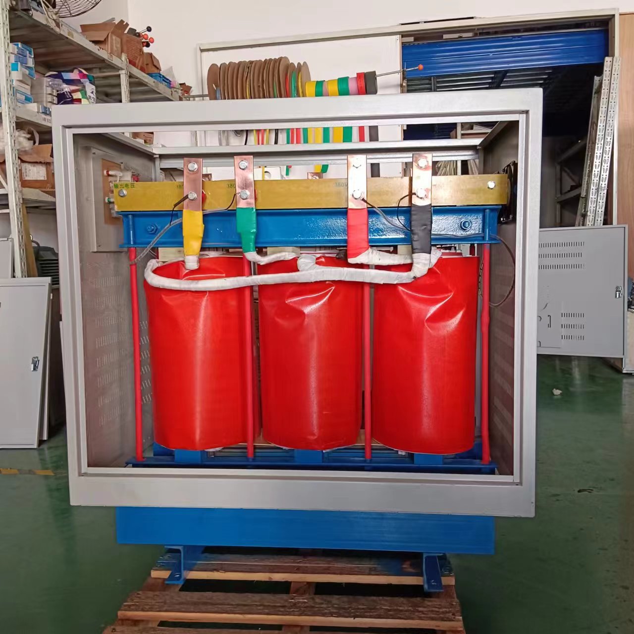 时冠SG-120KVA三相变压器380v转220v200v配散热机箱质保1年