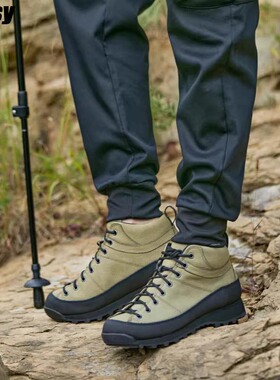 Bossy中帮户外爬山徒步登山鞋四季耐磨防滑防水男士运动休闲鞋男