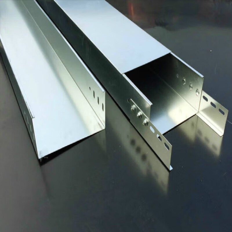 定制镀锌大跨距槽式桥架喷塑防火梯式弱电钢制金属线槽200x100