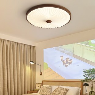 卧室吸顶灯中古风胡桃木纹复古新款 创意百褶圆形护眼主卧书房间灯