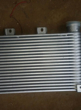 87012 ranger BT50 猛禽  2011 8-98090627-2 中冷器