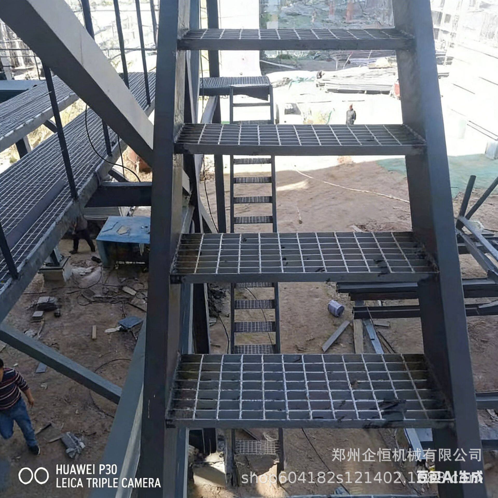 郑州定制不锈钢格栅热镀锌钢格板格栅板花纹平台踏步板排水沟盖板