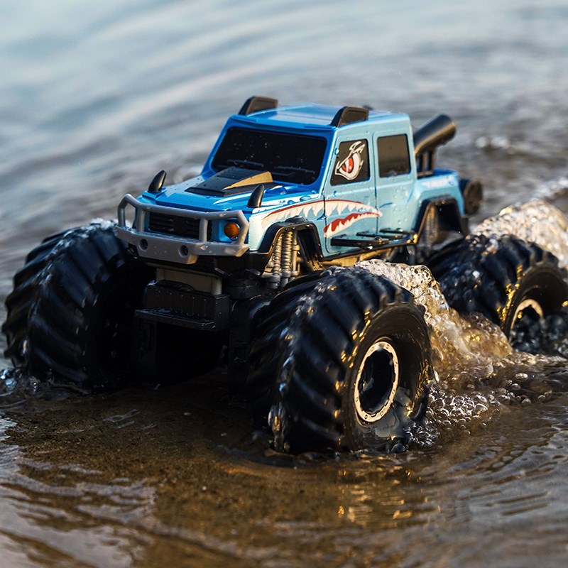 大马力水陆两栖遥控汽车越野车四驱漂移特技攀爬赛车男孩儿童玩具