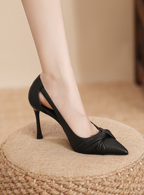 30小码女鞋313233大码41一43胖脚肥加宽细跟单鞋镂空尖头高跟鞋子