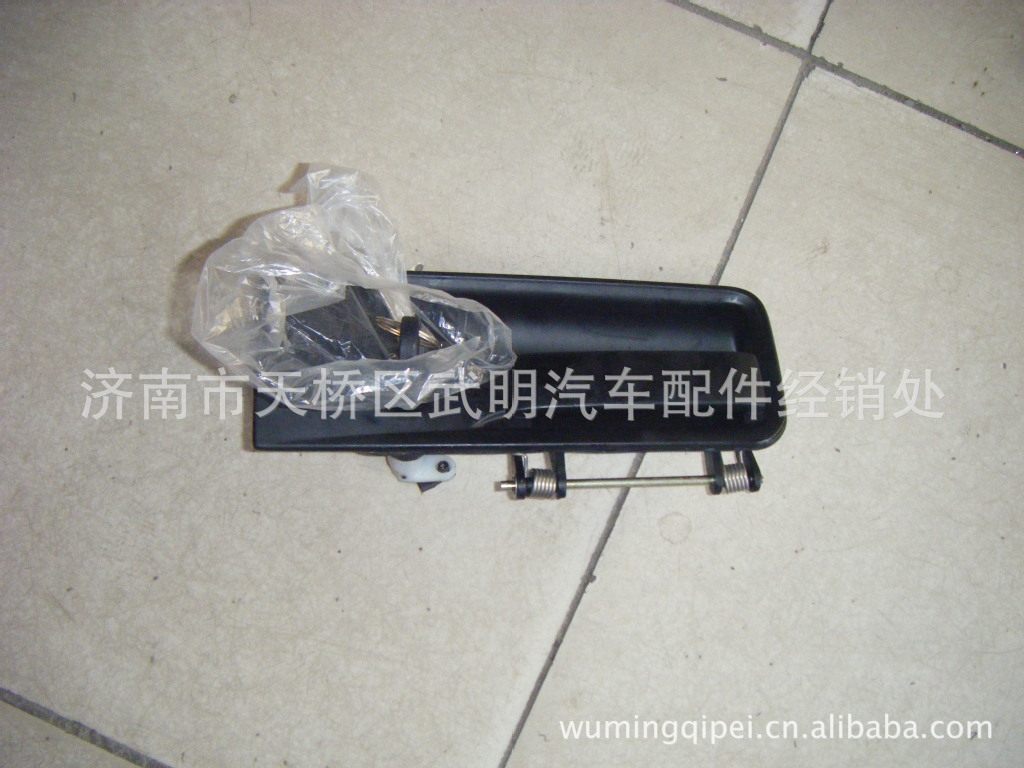车门外把手车门锁总成豪沃A7
