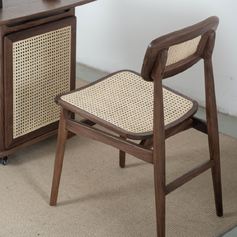 新中式藤编椅餐椅简约黑胡桃木实木家用饭厅阳台餐桌靠背椅子