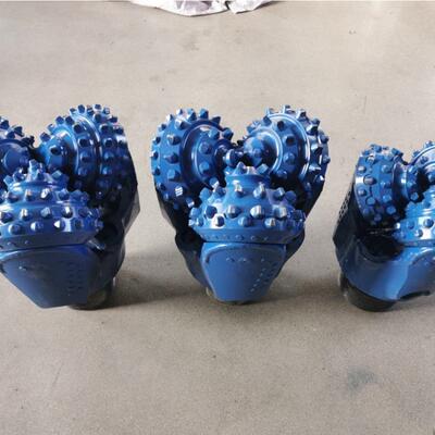 215mm牙轮钻头IADC537石油钻头镶齿硬质合金齿