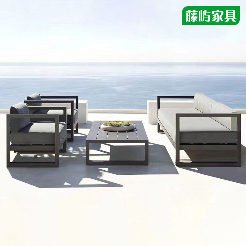 铁艺户外防水防晒沙发椅茶几组合