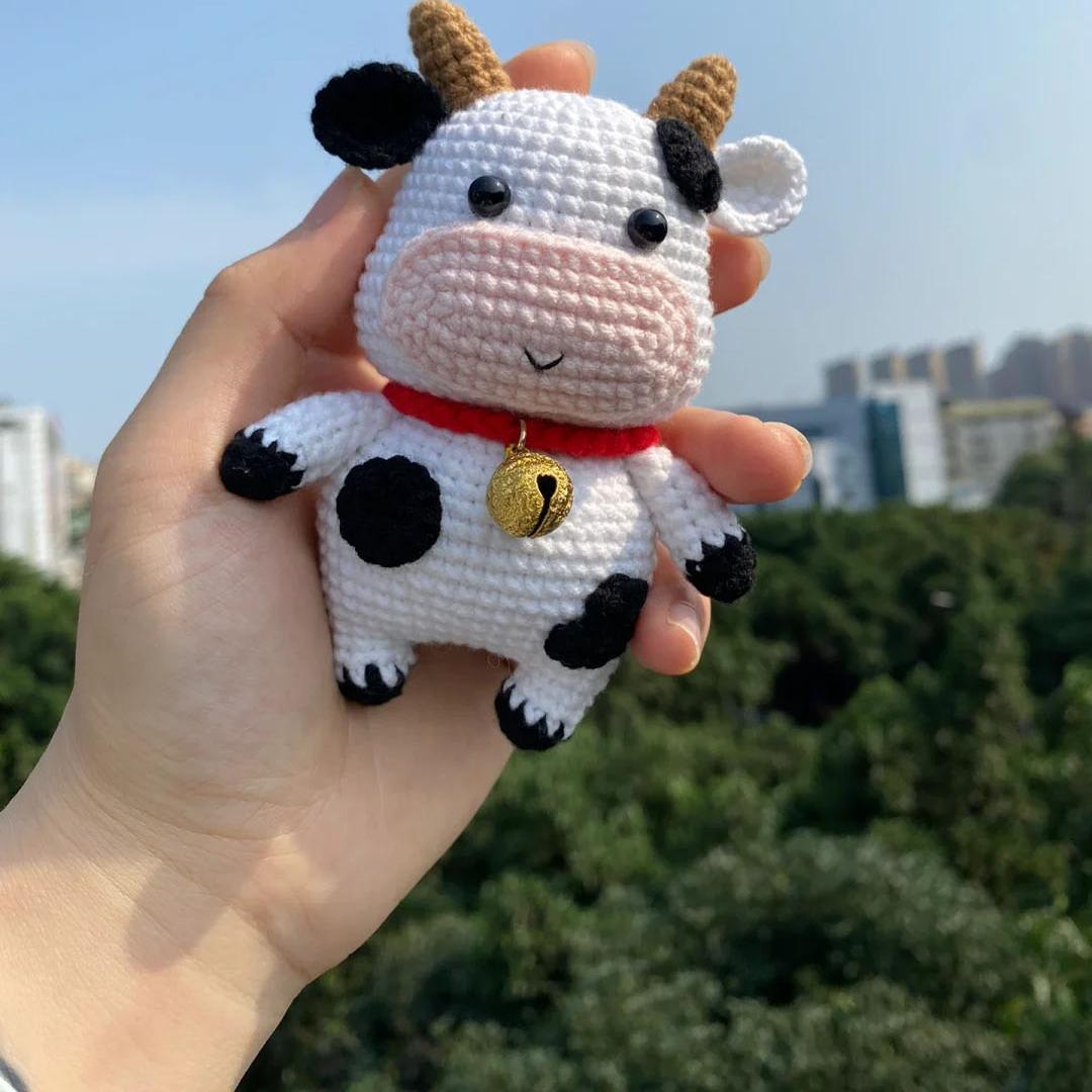 奶牛动物玩偶毛线钩织diy材料包手工编织礼物可爱创意包包挂件