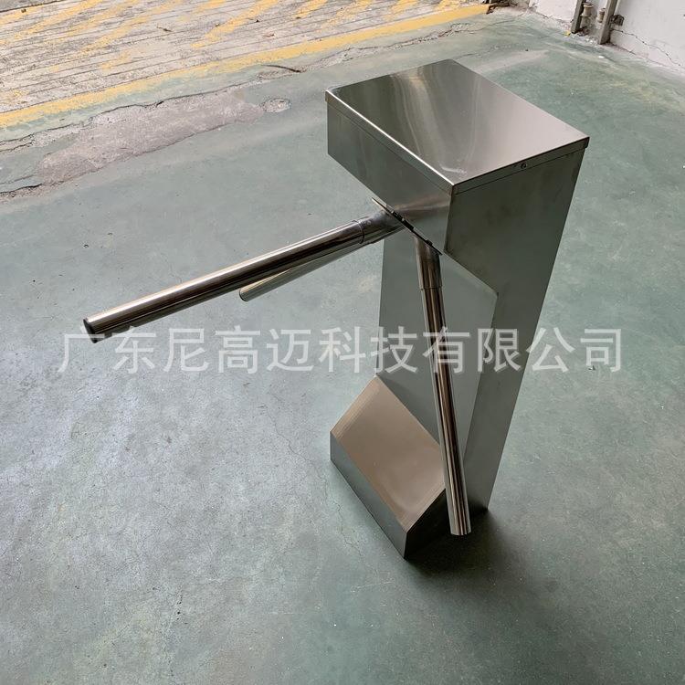 手动三辊闸 工厂超市进出口人行旋转三杆闸机 不锈钢立式三滚门禁