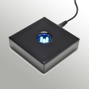 博时水晶发光木头底座　水晶内雕摆件灯座