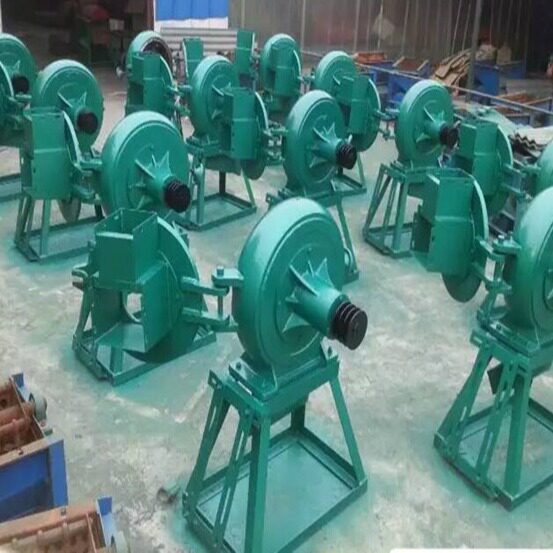 粗粮磨粉机 粗细度可调齿爪粉碎机 湿大豆磨浆机