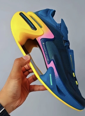 大绝影3代儿童碳板跑步鞋男透气防滑运动鞋专业缓震回弹竞速跑鞋