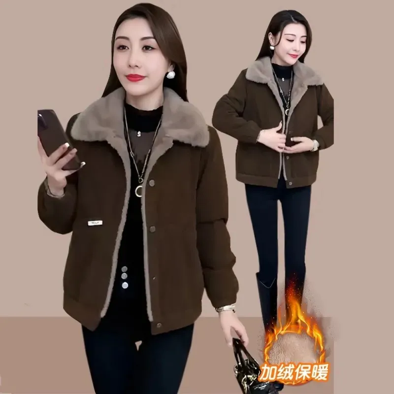 妈妈装短款外套女2025秋冬新款时尚百搭大码宽松加绒保暖夹克上衣