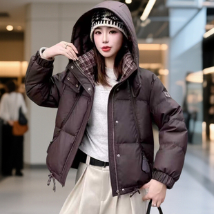 复古格纹拼接PU皮羽绒棉服女2025冬季新款时尚小个子短款棉衣外套