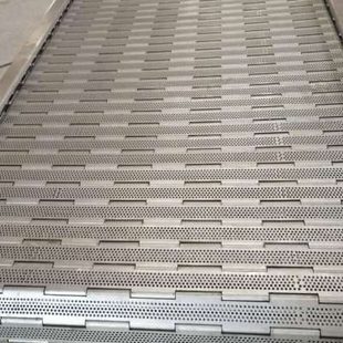 304新品 传动链板金属废料av 新品 不锈钢冲孔链板耐磨排屑机挡板式